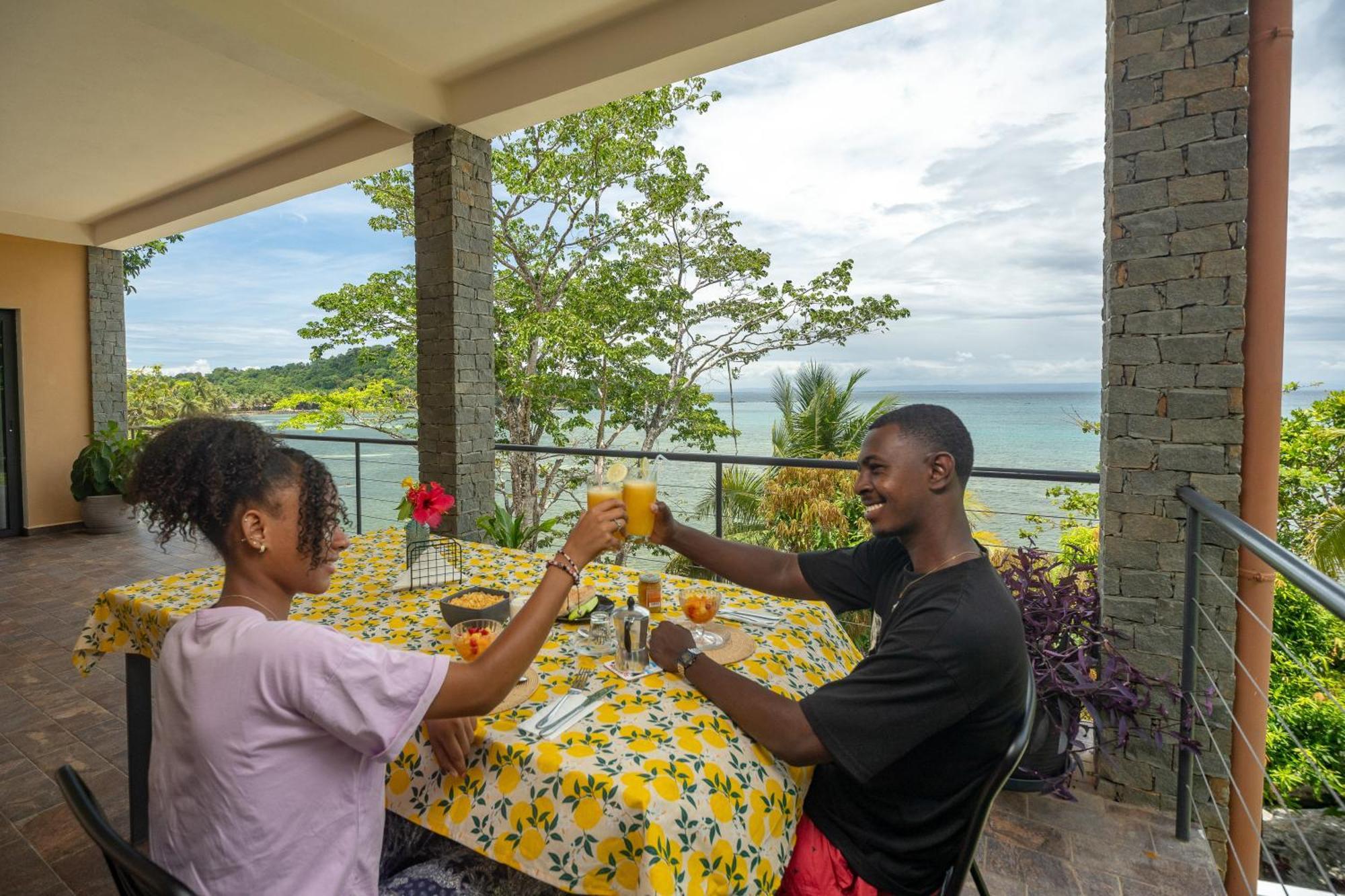 Villa La Maison Rivaria Votre Maison De Vacances Au Luxe Intime Et Au Confort Absolu Au Bord De La Mer Ile Sainte-Marie Exterior foto